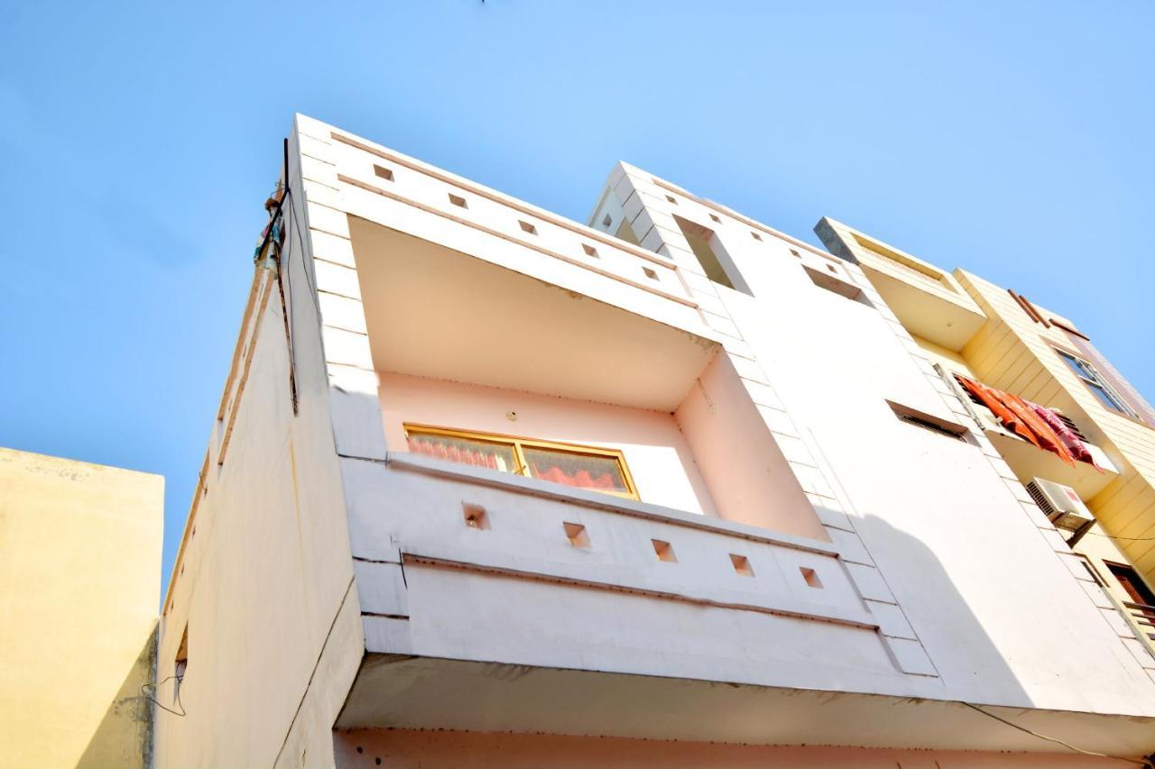 Oyo 40306 White House Hotel Jalandhar Exterior photo