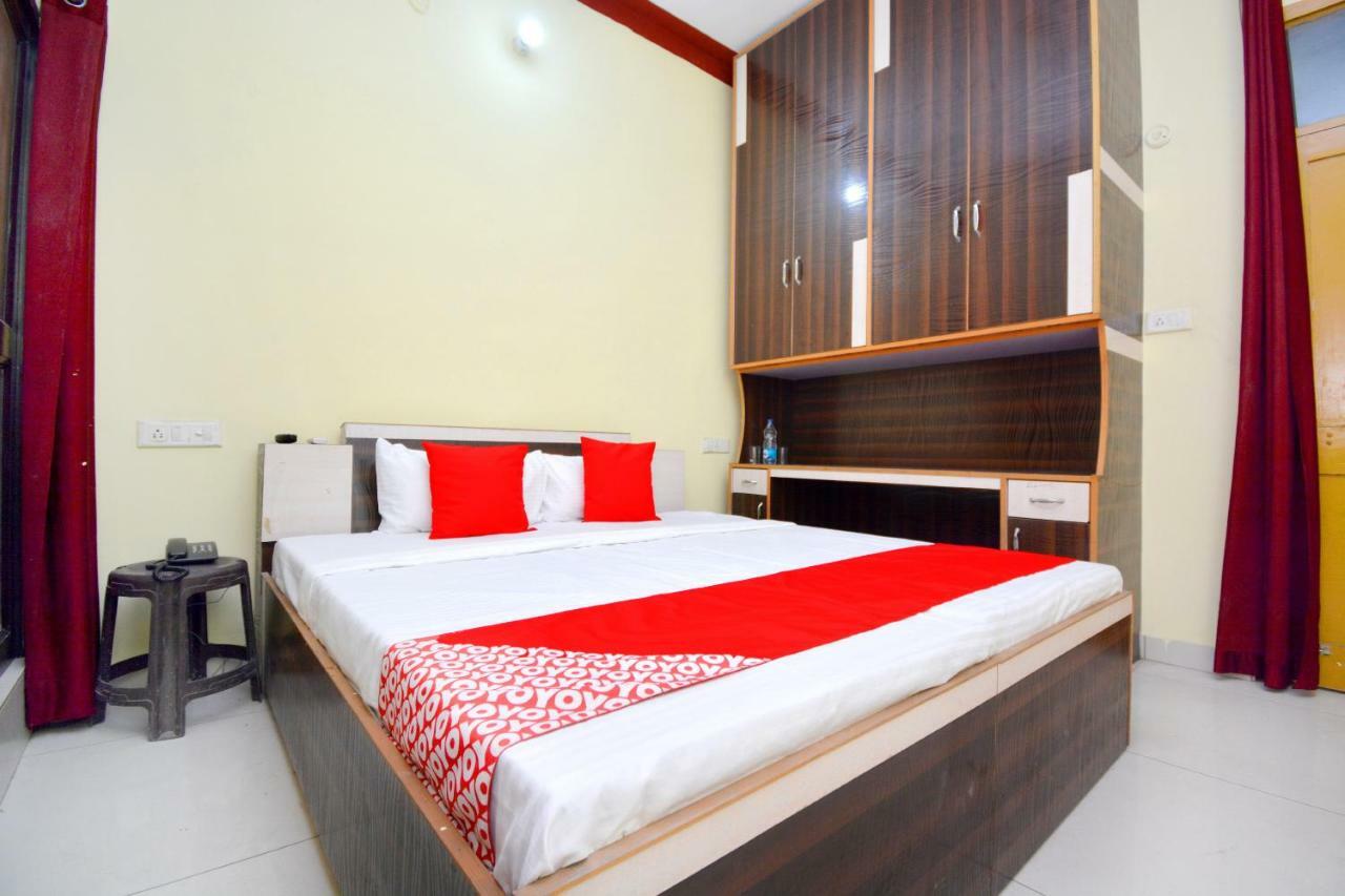 Oyo 40306 White House Hotel Jalandhar Exterior photo
