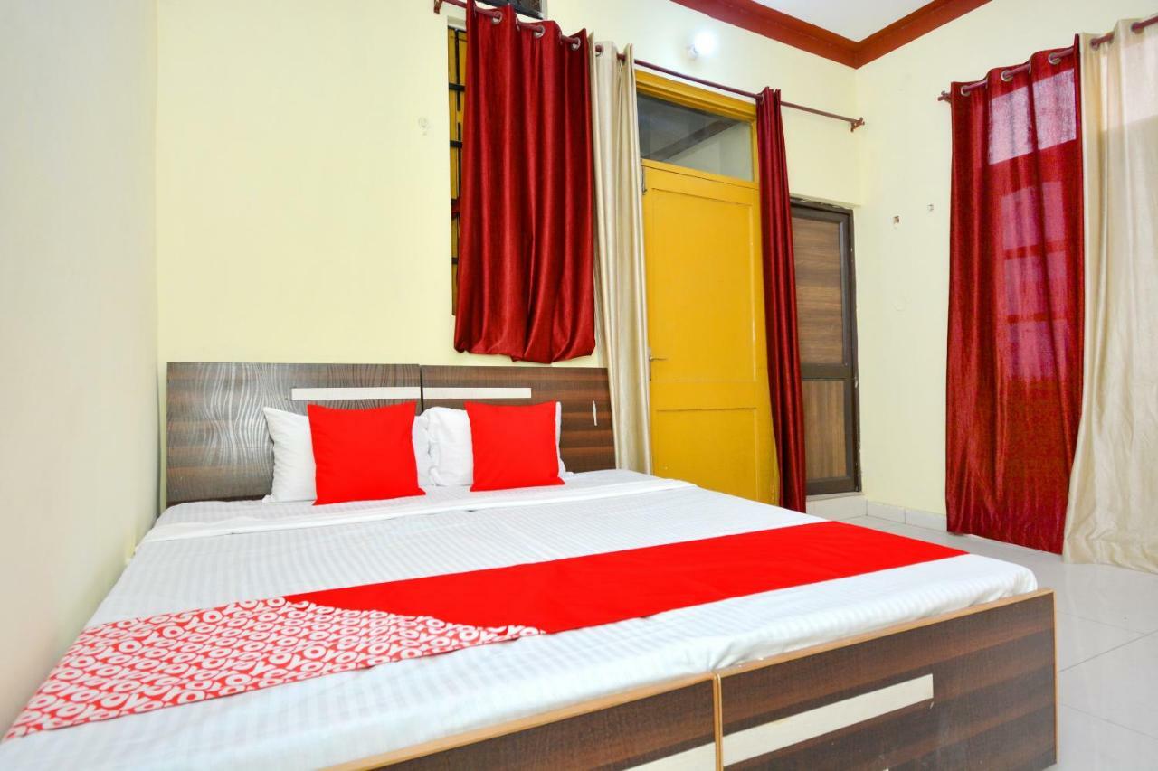 Oyo 40306 White House Hotel Jalandhar Exterior photo