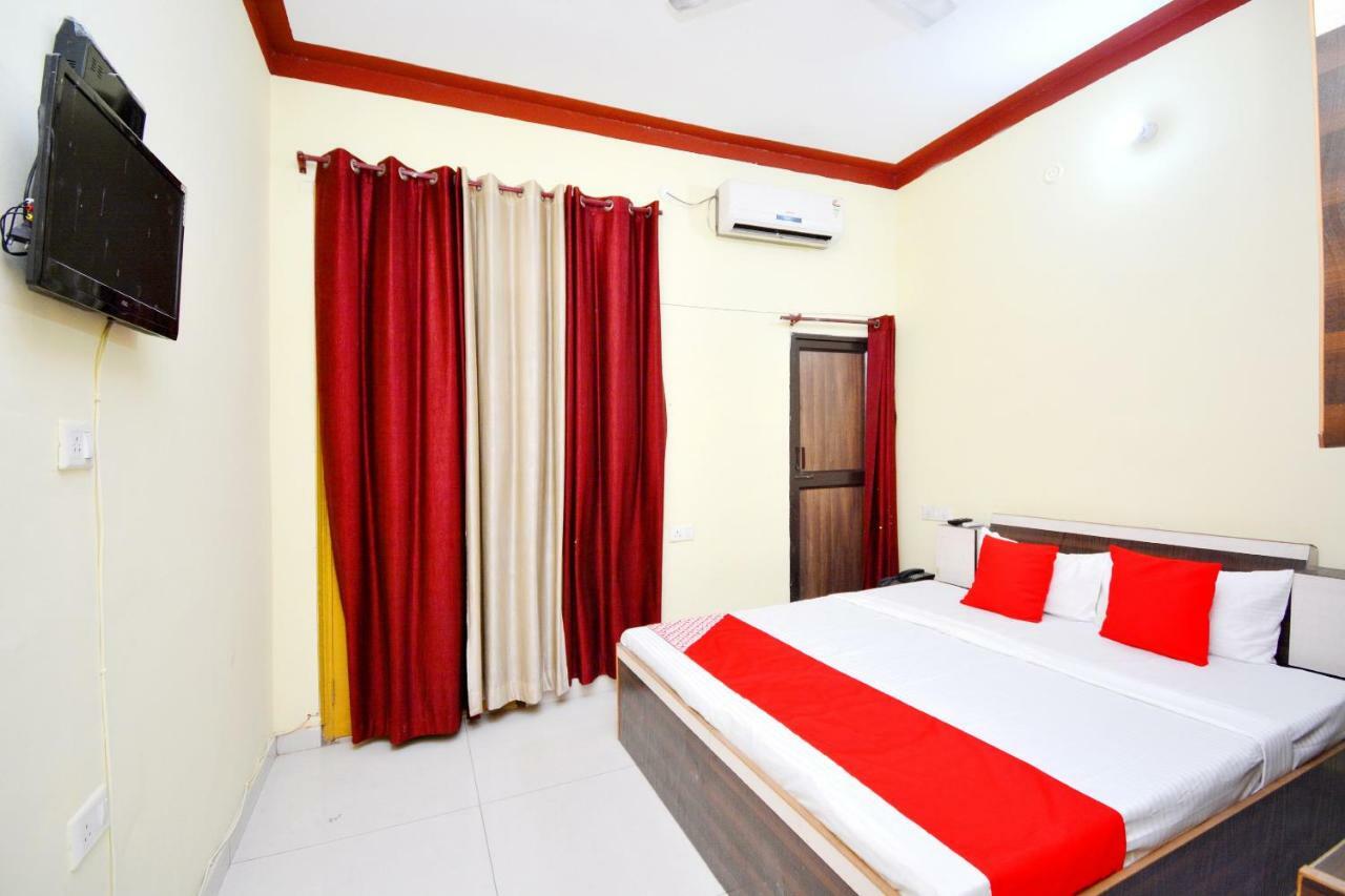 Oyo 40306 White House Hotel Jalandhar Exterior photo